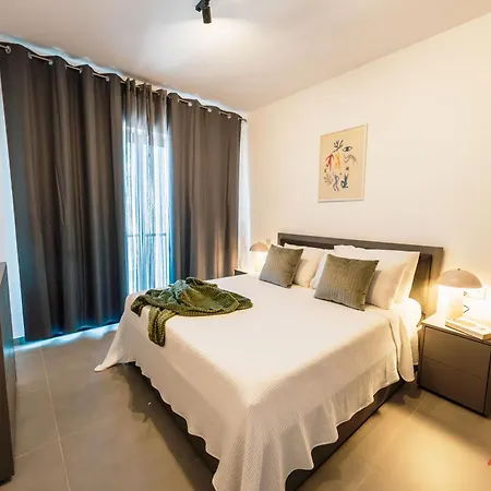 Msida's Loved Stylish Duplex Retreat Apartament