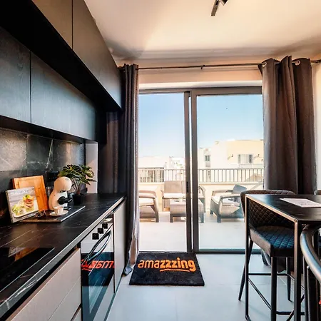Msida's Loved Stylish Duplex Retreat *