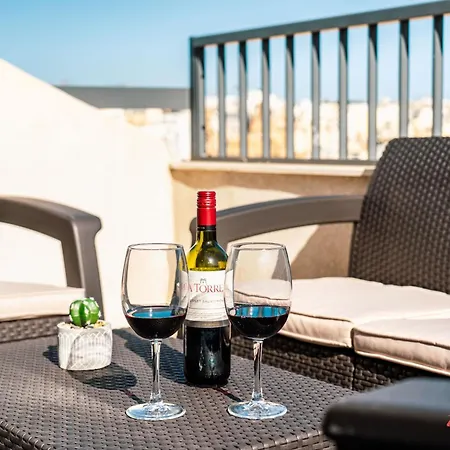 شقة Msida's Loved Stylish Duplex Retreat *