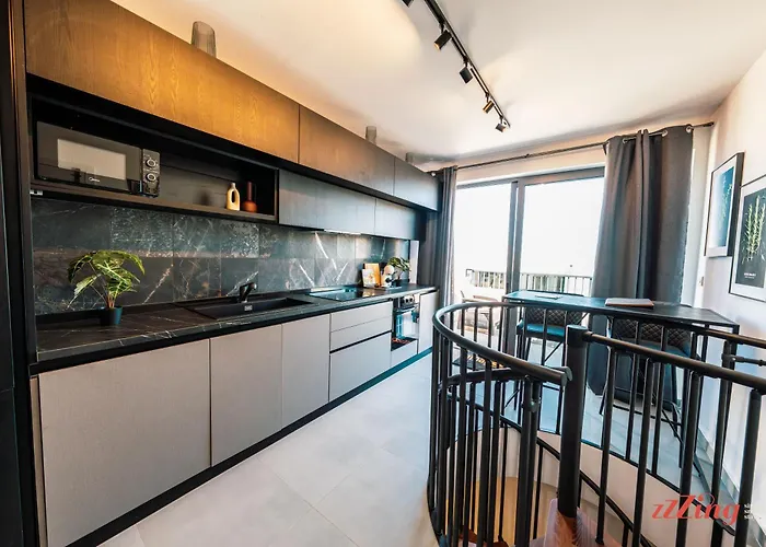 A Stylish Duplex Guests Apartment *